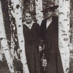 Julie Kafková a Kafkova sestra Valli, 1917